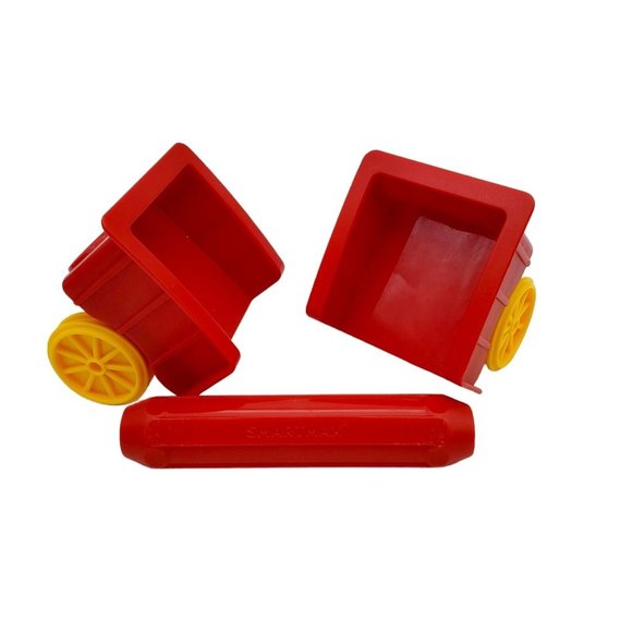 My Smartmax Magnetic Kid's Train Replacement Red Cart Toy (Comes in 3 pieces) - Picture 2 of 4